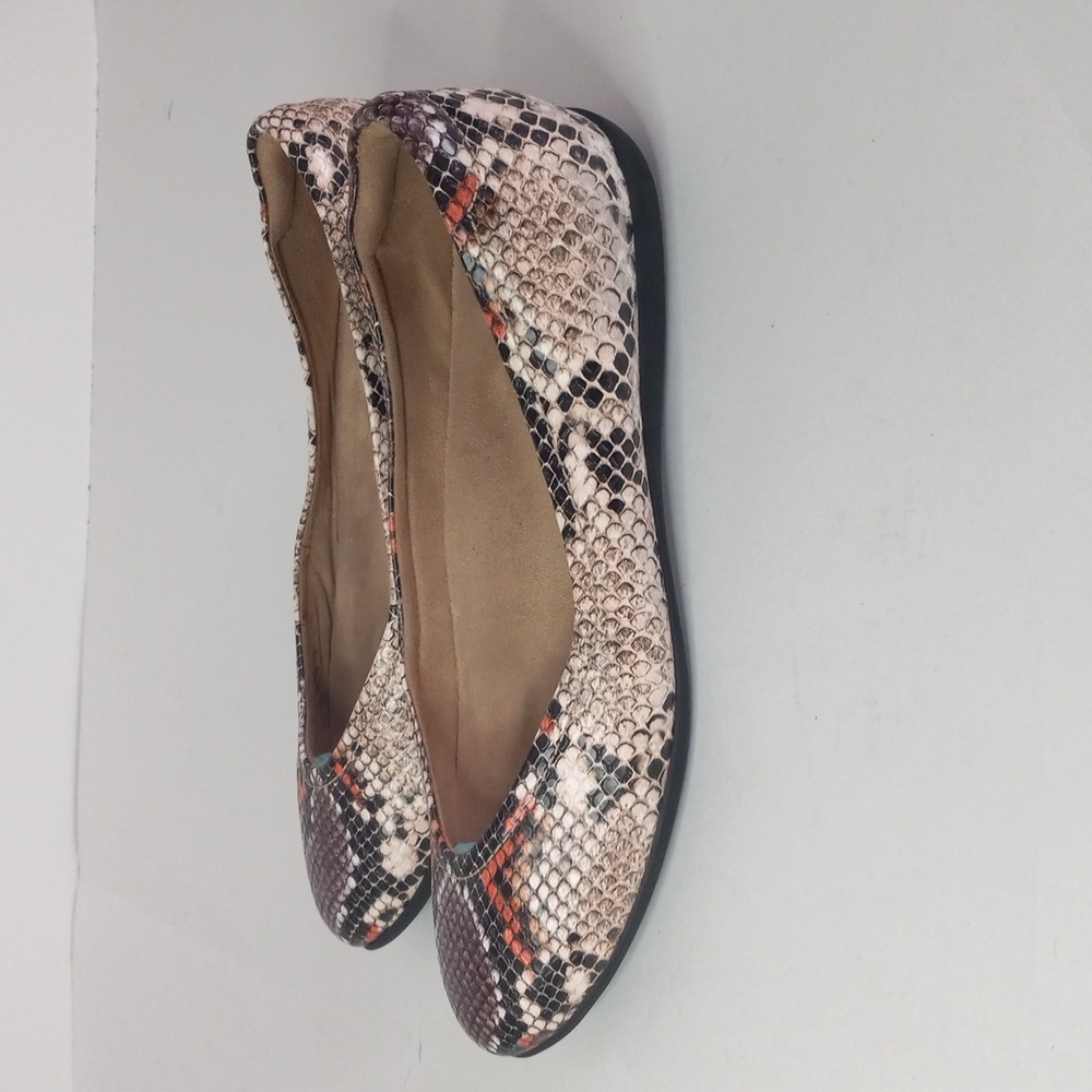 Naturalizer Women's Viviene Ballet Flat Snake Print
